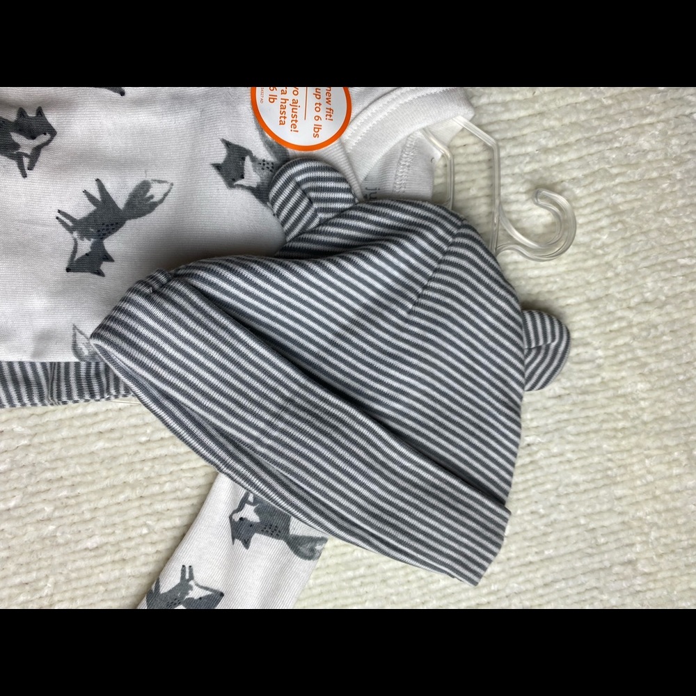 Carters Two Piece Fox set with Matching Hat - Picture 3 of 4